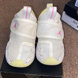 Jordan Kids Cream and Pink Sneakers